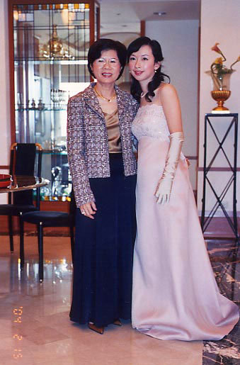 关于订婚时<em>妈妈穿的衣服</em>-第1页-<em>结婚</em>经验交流