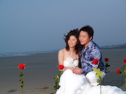 可爱婚纱照_情侣婚纱照(2)