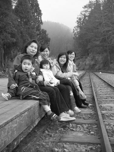 1205301696_e2cdb42efb00d58c3ba5f887539fbf10.jpg