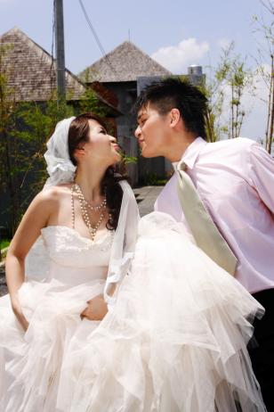 想网聚滴迪亚莫水水,请进来热烈发声唷)))))-