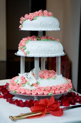结婚三层蛋糕大约多少钱