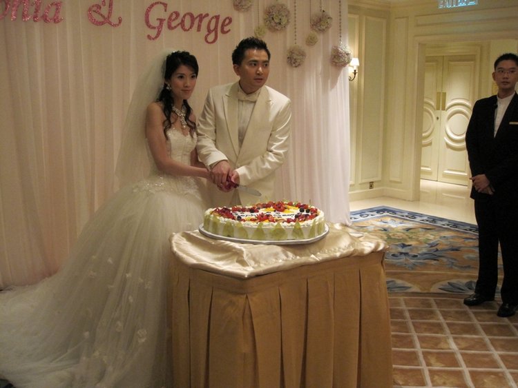 分享香港半岛酒店婚宴造型by台湾新秘郭桓伶-第1页-厂商讨论讨论区-非常婚礼veryWed.com