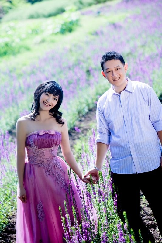 请问有水水留短发造型<em>拍婚纱照</em>吗?可否提供我