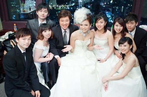 请水水们分享<em>结婚</em>白纱<em>头发造型</em>-第1页-<em>结婚</em>经
