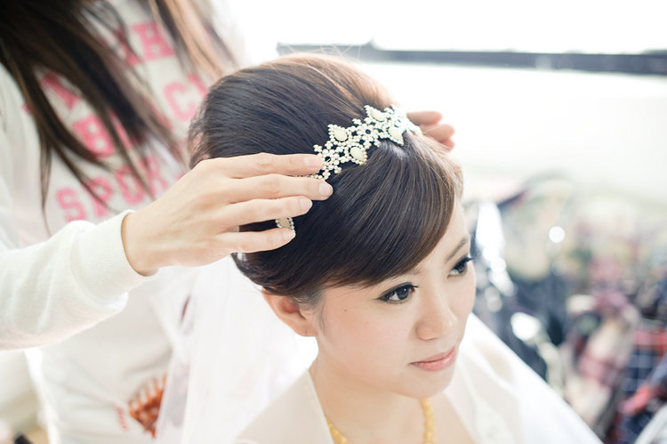 请水水们分享<em>结婚</em>白纱<em>头发造型</em>-第1页-<em>结婚</em>经