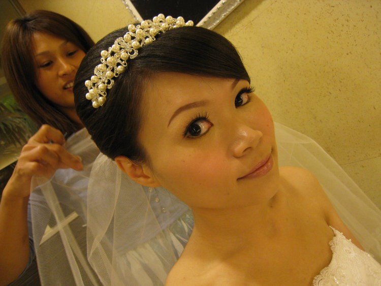 跪求 浪漫 甜美 大波浪卷发或著 <em>盘发</em>造型 侧边