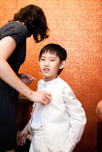 <em>我堂姐的女儿</em>故意说要当我的花童~请大家分享