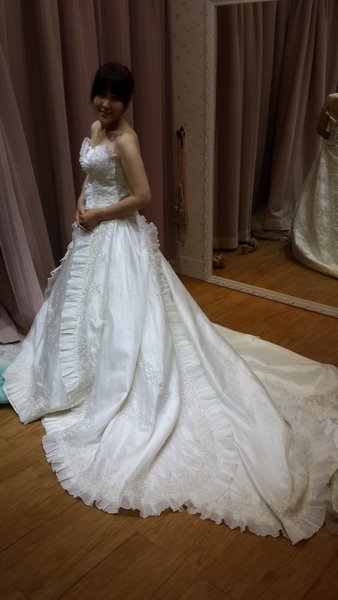 体验婚纱_婚纱图片唯美