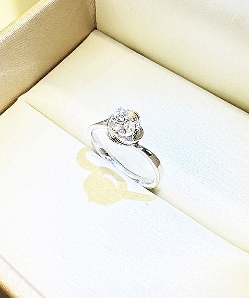 媲美一克拉效果的超級放大款GIA鑽戒就在宏記鑽石!-婚禮廠商評價