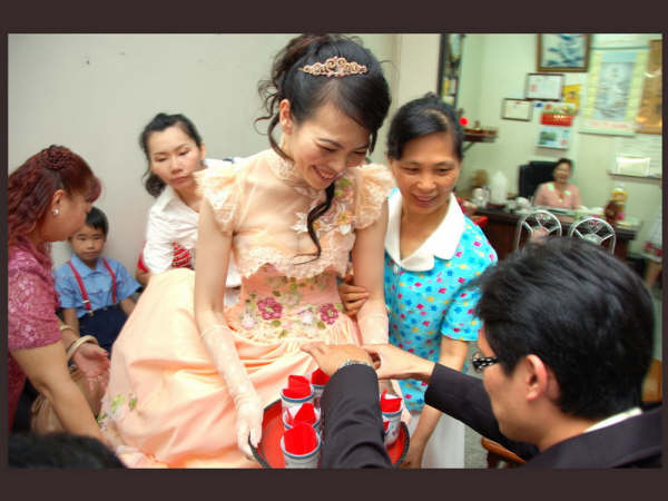 订婚女方要准备什么呢?-第1页-结婚经验交流讨
