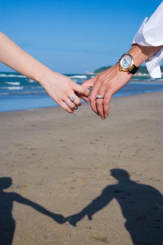 有听说<em>结婚当天</em>,新娘跟<em>新郎</em>都要<em>穿</em> 红色<em>内裤</em> 吗