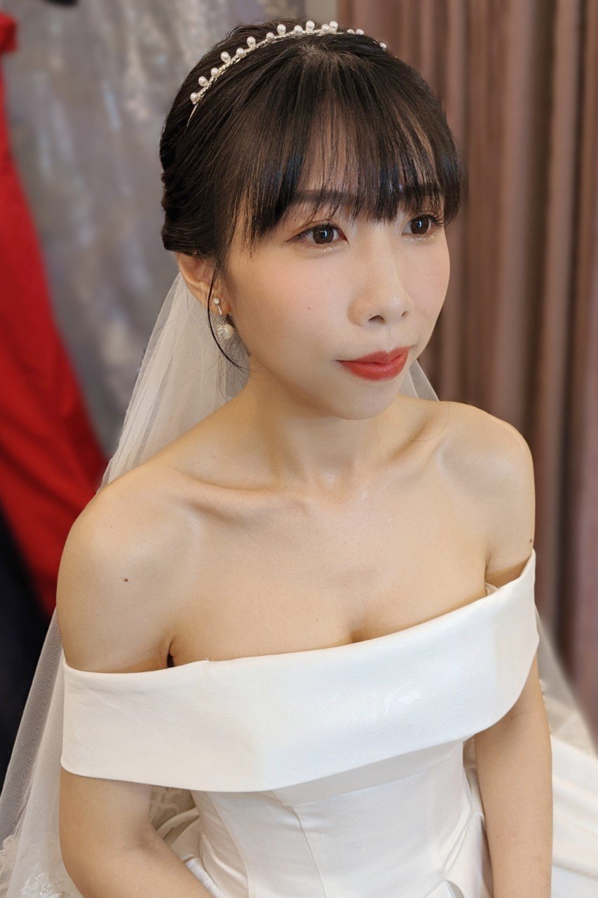 iling彩妝造型-最讓新娘安心的新祕老師FangYi芳儀，大推!!! -婚禮廠商評價