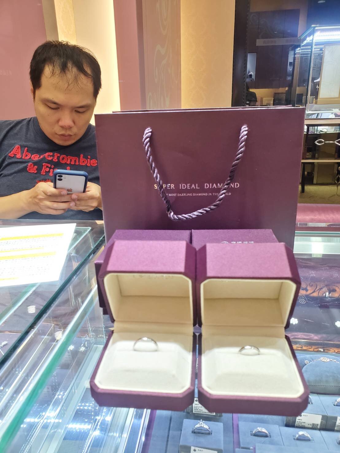 京華鑽石桃園店，挑選到幸福對戒-婚禮廠商評價