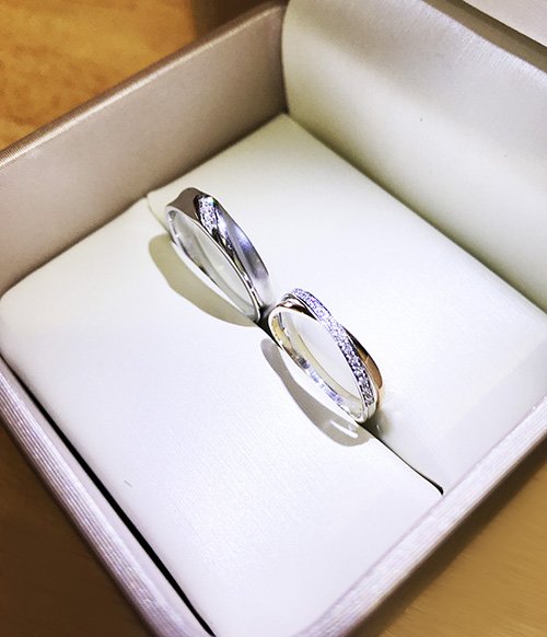『名不虛傳~宏記鑽石』我們找到最愛的婚戒啦~~~~~-婚禮廠商評價