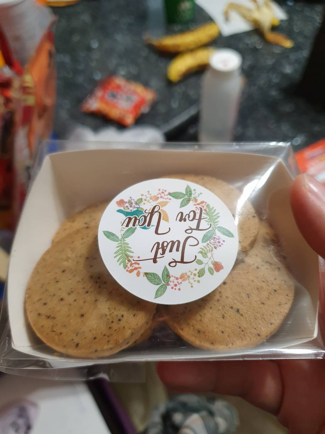 秉醇烘焙坊-芙蘿莉雙層禮盒試吃~開箱超好吃喜餅-婚禮廠商評價