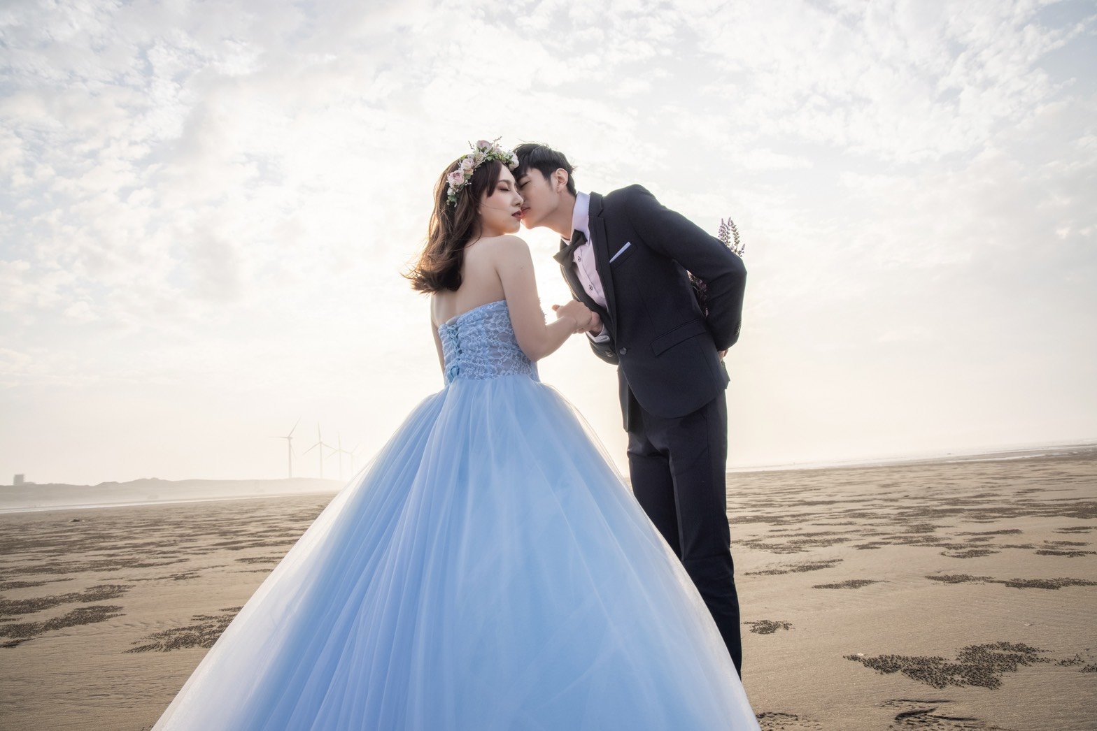 【婚紗拍攝】Amber WeddingPro級攝影捕捉鏡頭下最自然幸福的瞬間-婚禮廠商評價