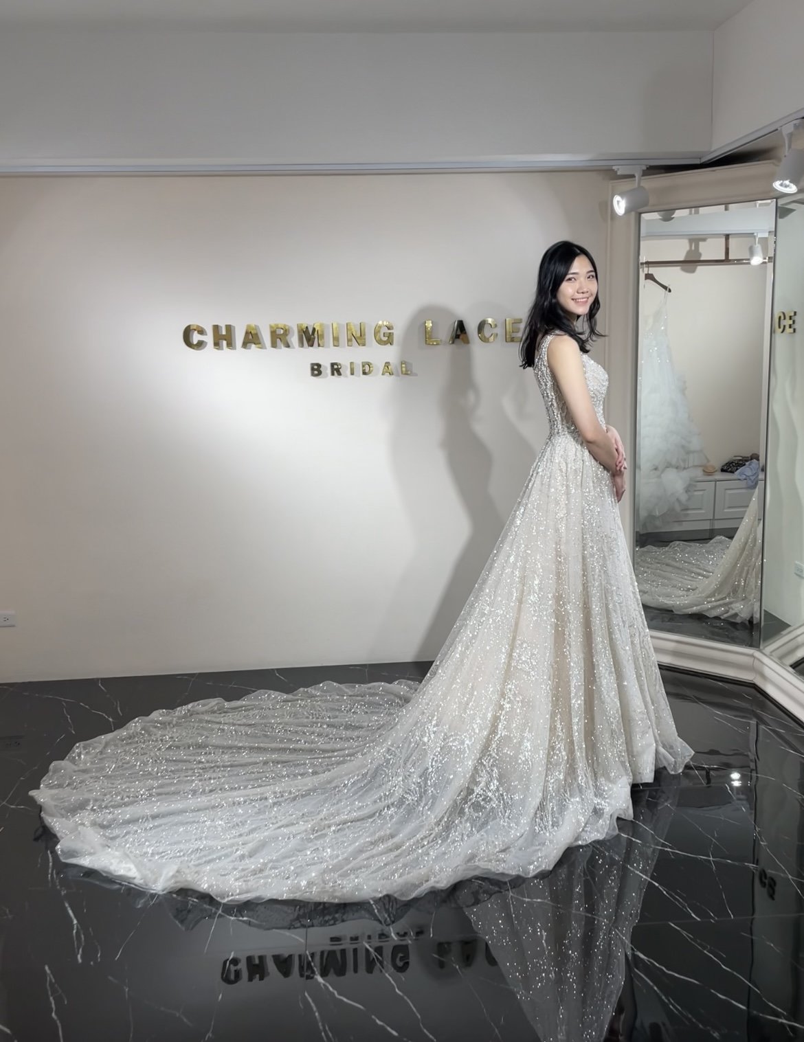 輕盈高質感的歐美品牌婚紗-婚禮廠商評價