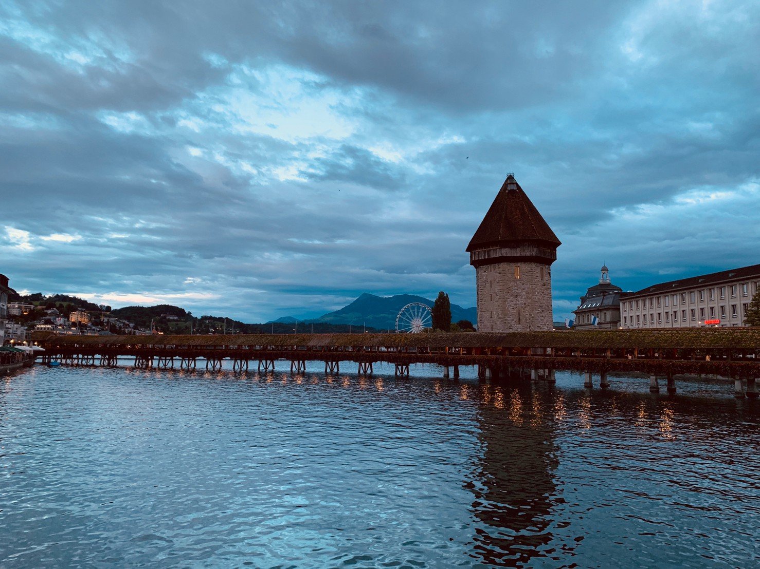 難忘的浪漫回憶－誠真德瑞蜜月（0918-1001業務Dennis、領隊Sam）-婚禮廠商評價