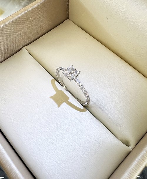 『宏記鑽石』訂製我們獨一無二的花式鑽戒!-婚禮廠商評價