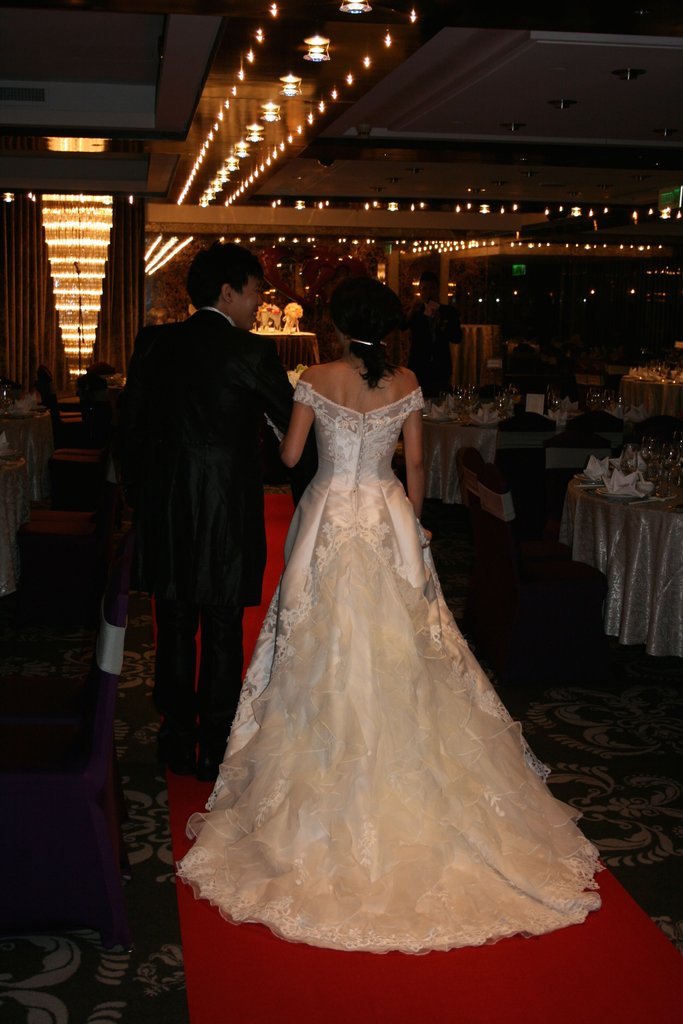 贈Pronovias、Chiarade、Kuraudia婚紗-新娘二手轉讓