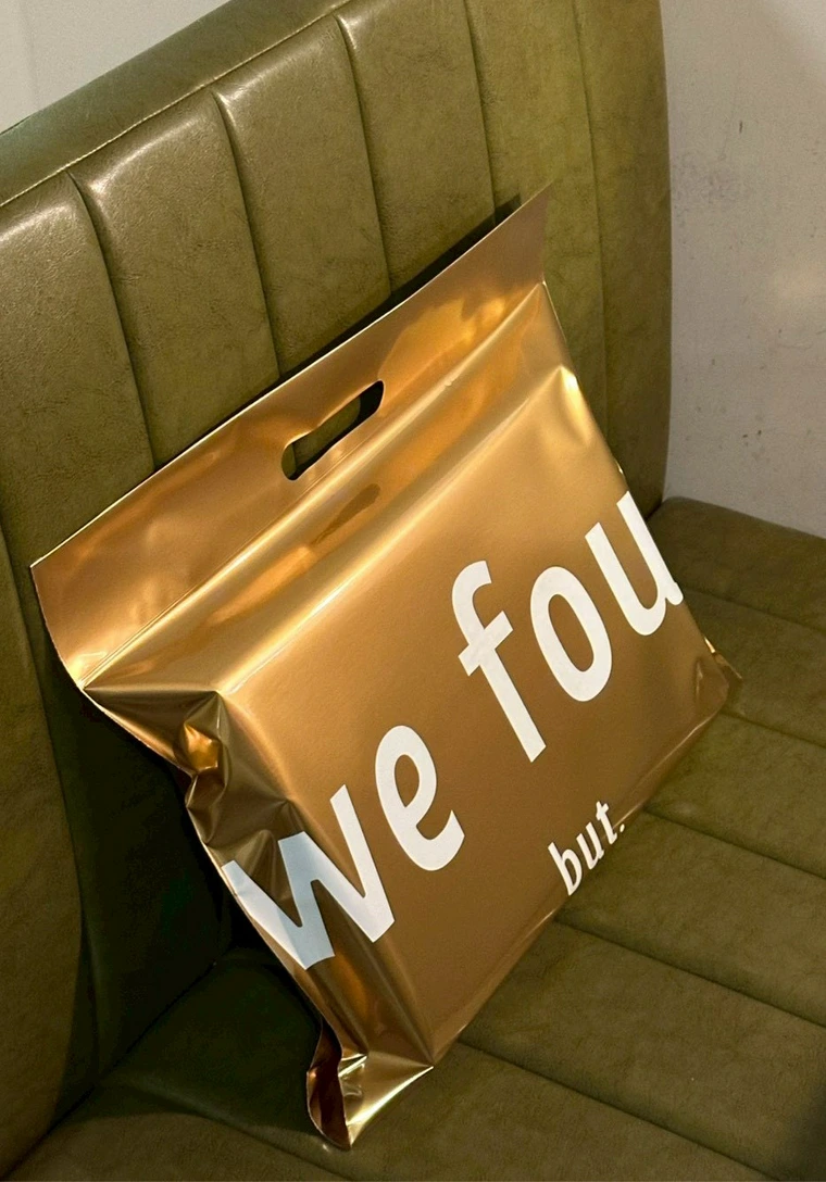 繞了一圈還是跟外國男友ㄍㄟˋ婚了！分享我們的命定喜餅-結婚經驗分享