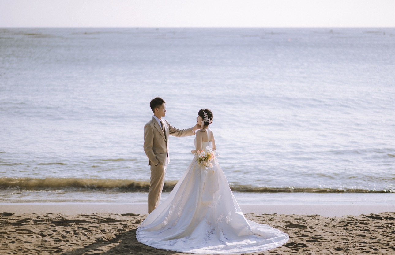 高CP值 伊頓自助婚紗-真愛相隨(漢婚服/白紗/晚禮服*2)-婚禮廠商評價