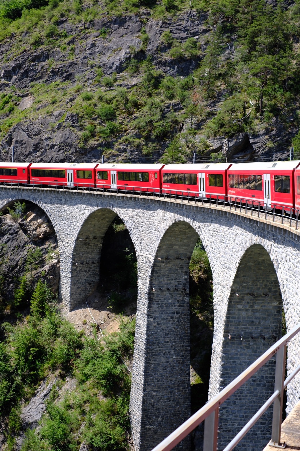 華友旅行-瑞士火車‧ 四大名峰11日-婚禮廠商評價